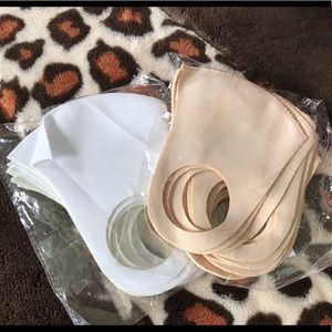 20 FACE MASKS ( set of 10 white & 10 cream color)